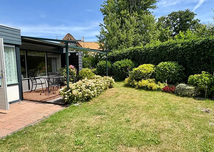 De Schelp 1 Vakantiehuis *